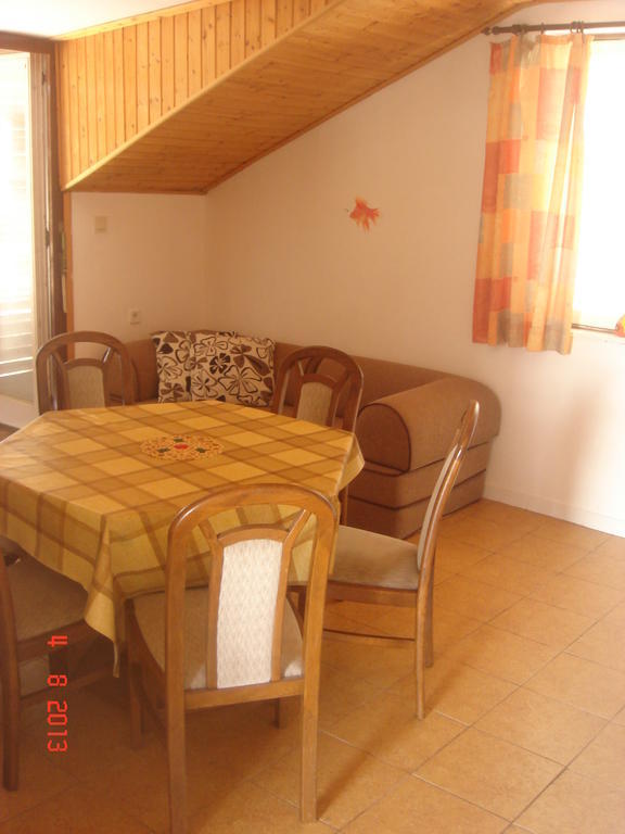 Apartments Renata Primosten Room photo